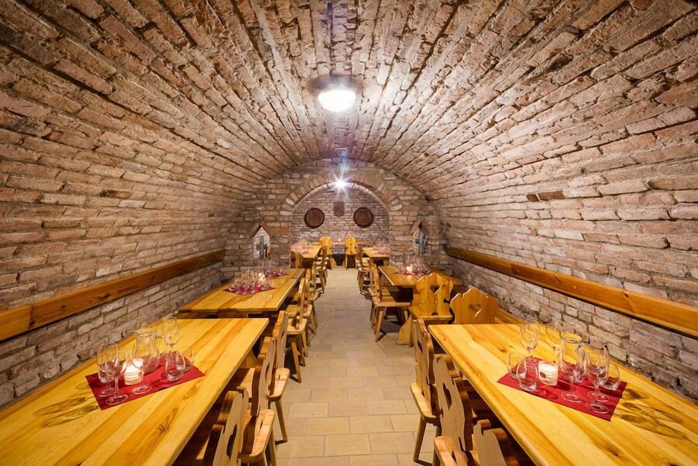 Wine Wellness Hotel Amande Густопече Экстерьер фото