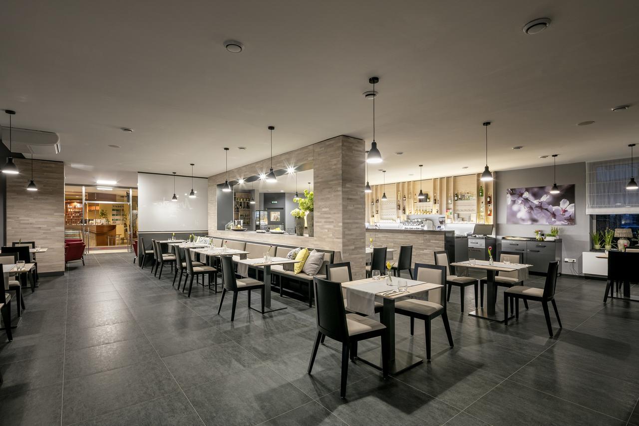 Wine Wellness Hotel Amande Густопече Экстерьер фото